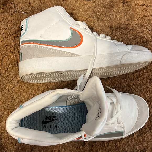 Nike Blazer Sneakers - Picture 4 of 4